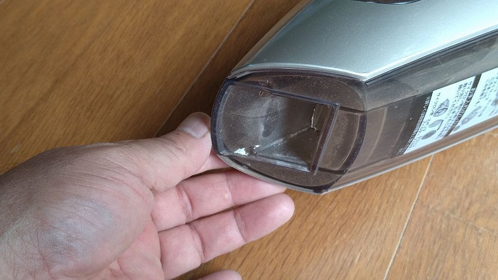 ポータブル掃除機のこのような吸い口には付属のノズルを使用する